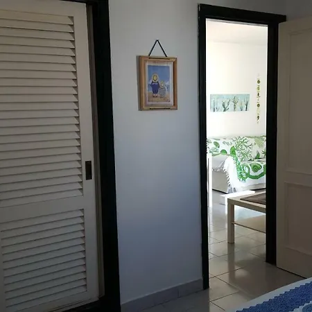 Puerta Del Sol דירה